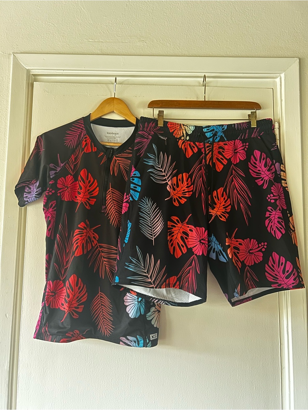 Women’s Non Binary Tomboy X Tropical Print Swim Set - Black with Red Pink Leaves